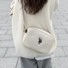 Item thumbnail for item 7ed2ddfc-63f8-4f34-b9dd-34becc4292cf