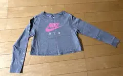 ♡美品♡すっごく可愛い‼︎NIKE ショート丈トップス　長袖　Tシャツ　140㎝♡のサムネイル