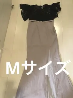 レーストップスとフレアスカートのタイトスカート