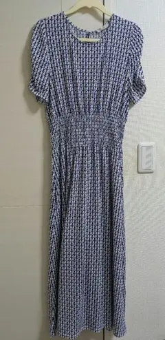 極美品✨ 幾何学模様 ロングワンピース ウエストシャーリング フランス製のサムネイル