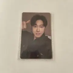 SMTOWN 東京 MD 東方神起 ユンホ ユノ YUNHO 特典 トレカ 3枚 東方神起 2022 Winter SMCU PALACE ユンホ ユノ トレカ - メルカリ