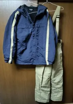 ウィンタースポーツ用ウェアセット　スキーウェア上下セット