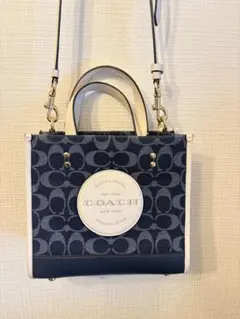 COACH ショルダーバッグデンプシー トート 22（シグネチャー、デニムマルチ