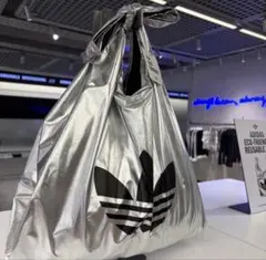 韓国限定 adidas アディダス　エコバッグ シルバー　新品　大人気