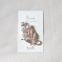 ブローチ 花束 パール ビジュー 入学式 卒業式 大人 フォーマル セレモニー