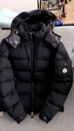 MONCLER ブラック ダウンジャケット　モンジュネーブル