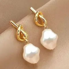 r*e様 ピアス　あこや真珠　ゴールド　k18コーティング 揺れる　k18コート