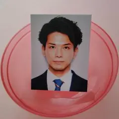 モナキ ガチャガチャ 証明写真 じん 平牧仁 - メルカリ