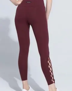 【新品タグ付】AUMNIEアムニー ヨガウェア レギンス S アムニーからモードでスタイリッシュなヨガウェアが到着してます