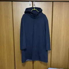 フード付きネイビーコート