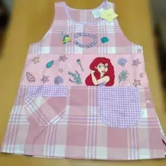 新品　アリエル チェック柄エプロン 保育士