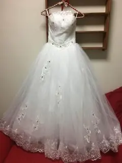 ウェディングドレス  プリンセスライン  Ａライン