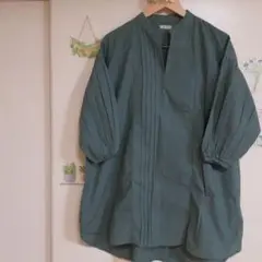 グリーン ピンタック 五分袖シャツ