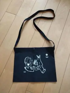 【未使用】丸の内ハウス サコッシュ 黒 ショルダーバッグ