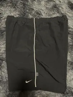 NIKE ナイキ　ショートパンツ　ショーツ　ハーフパンツ　fit dry ドライ