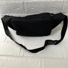 【新品・タグ無し】ウエストポーチ黒