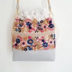 特別価格　インド刺繍　ポシェット　ショルダーバッグ　インドリボン　巾着　バッグ