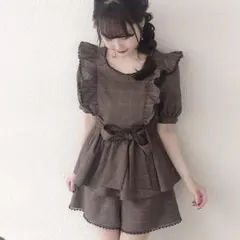 evelyn フリル付きリボンチェックセットアップ ブラック