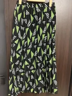 最終値下げ！未使用！【OPAQUE.CLIP】プリーツスカート 40Lのサムネイル