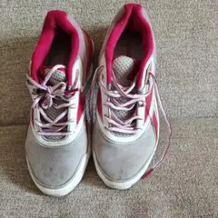 リーボック　レディーススニーカー　24.5センチ