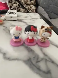 ハローキティキョコエッグ