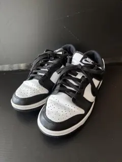 特価　Nike スニーカー ブラック　ホワイト　23.5cm