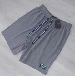 新品Lサイズ エンポリオ アルマーニ ロゴ入りハーフパンツのサムネイル