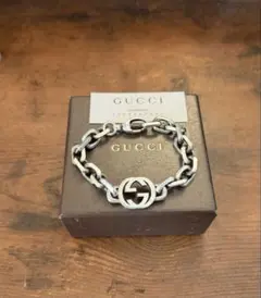 E*y様 （A510）GUCCI ロゴ入りレザーブレスレット ファッション アク