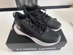 アンダーアーマー　バッシュ