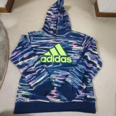 adidas ストライプ柄 フード付きパーカー160㌢日本未入荷　定価３万