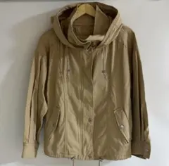 as know as マウンテンパーカー ベージュ フード