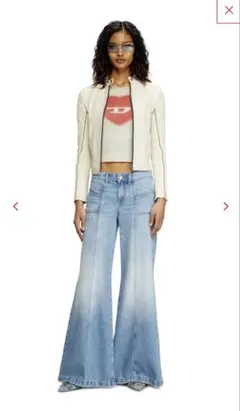 ブーツカット・フレアデニム ライトブルー