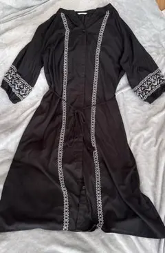 ワンピース 羽織物 黒 Lサイズ ボタン予備付き