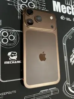 iPhone XR カスタム品(18Pro?風) ブラウン 128GB