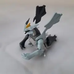 ポケモン ブラックキュレム フィギュア　モンコレ