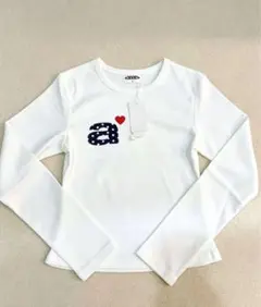 新品 aeae 長袖Tシャツ トップス カットソー 韓国 ロゴ ハート　ホワイト