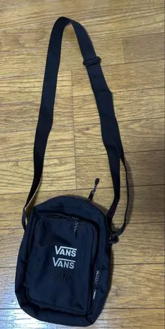VANS ショルダーバッグ ブラックのサムネイル