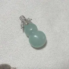 天然ミャンマー翡翠 A貨　ブルー瓢箪　ひょうたんのサムネイル