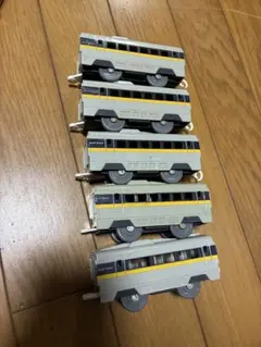 プラレール 700系新幹線ひかりレールスター 中間車5両 増結用に