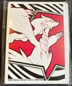 【新品・匿名配送】海外限定 レシラム デッキシールド スリーブ 65枚