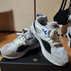 PUMA TRC スニーカー ホワイト