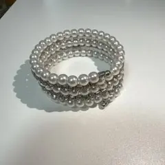 パールとメタルビーズのブレスレット