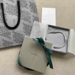 13lue Deformation bangle ギフトボックス付き