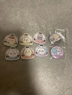 ちいかわくら寿司　缶バッジ&マグネットセット