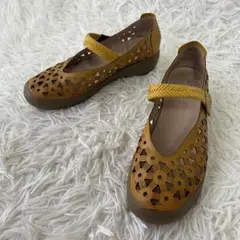 極美品】fitfit フィットフィット パンチング サンダル 厚底 23 
