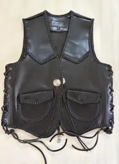 Handmade FUNNYコンチョ付き　カウレザーベスト　S〜Mサイズ相当 Handmade FUNNYコンチョ付き カウレザーベスト S〜Mサイズ相当 - メルカリ
