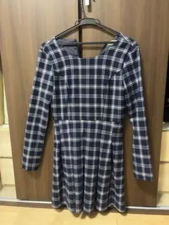 ネイビー系チェックの長袖ワンピース 36