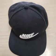 Nike キャップ 黒 緑 スナップバック