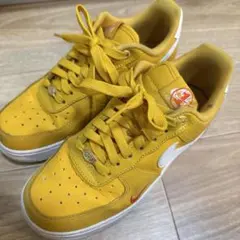 ナイキ エアフォース1 イエロー