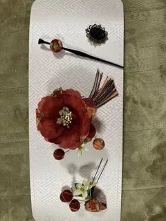 着物　成人式　赤　花の髪飾り